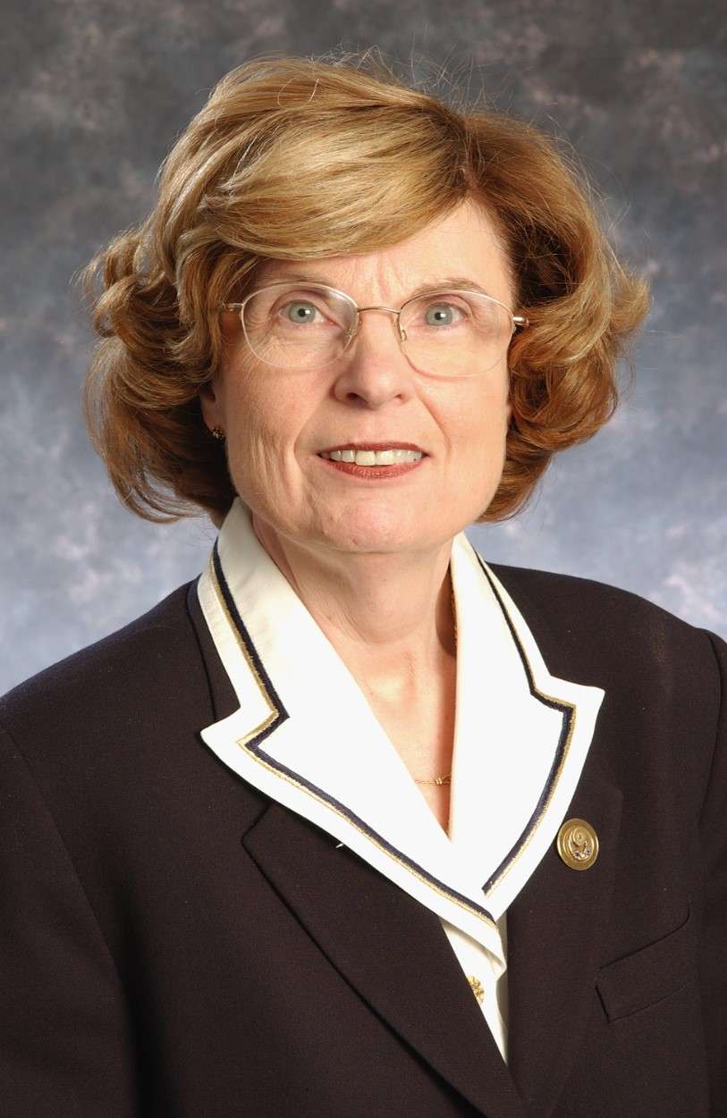 Dr. Carolyn Bekes, M.D.